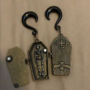 Skeleton Coffin Ear Weights